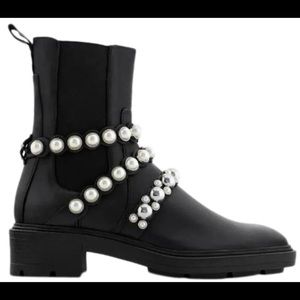 Zara 100% leather peals embeded boots